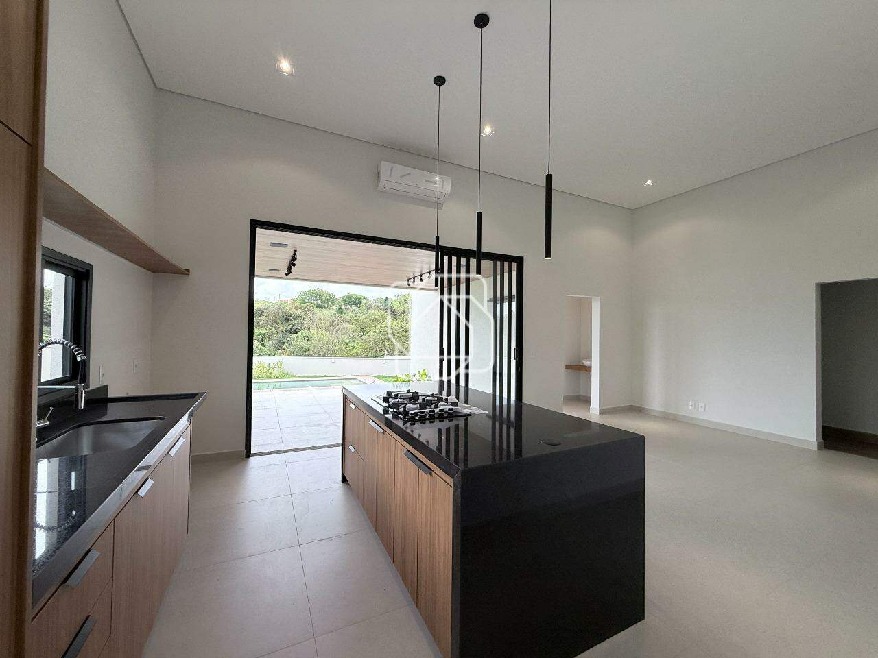 Casa de Condomínio à venda em Salto - SP - Mirante dos Ypês: