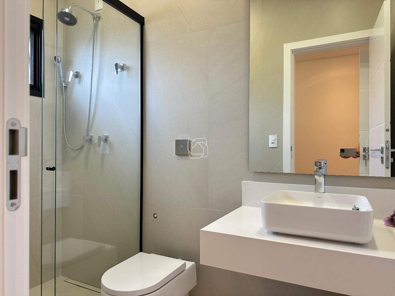 Casa de Condomínio à venda em Itu - SP - Residencial Saint Paul: Banheiro