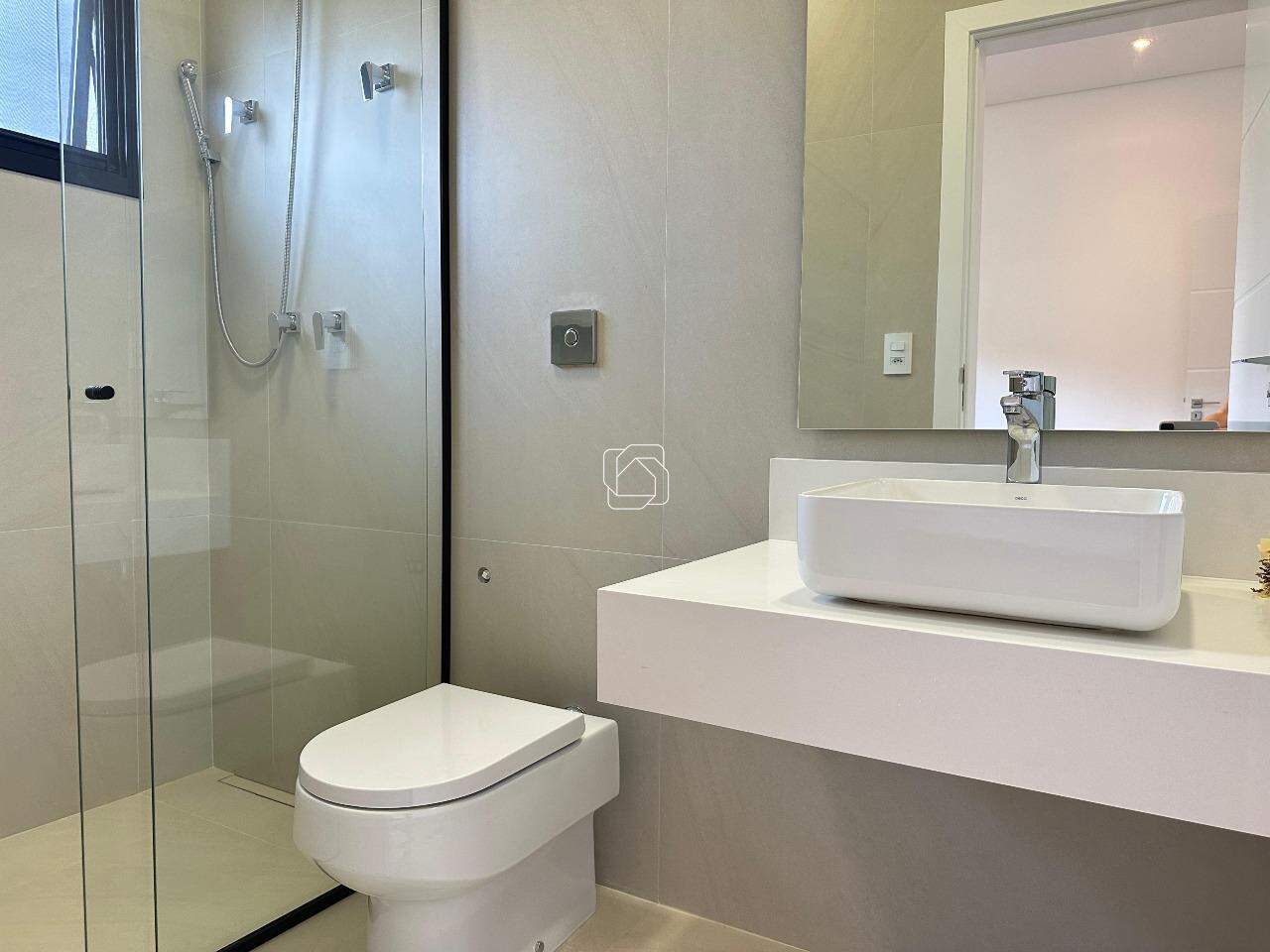Casa de Condomínio à venda em Itu - SP - Residencial Saint Paul: Banheiro