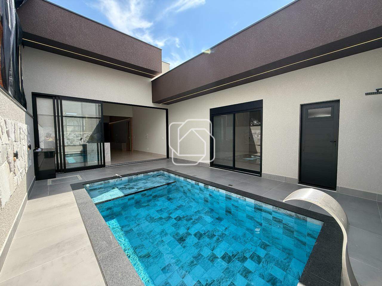Casa de Condomínio à venda em Indaiatuba - SP - Jardim Residencial Maria Dulce: Área da piscina