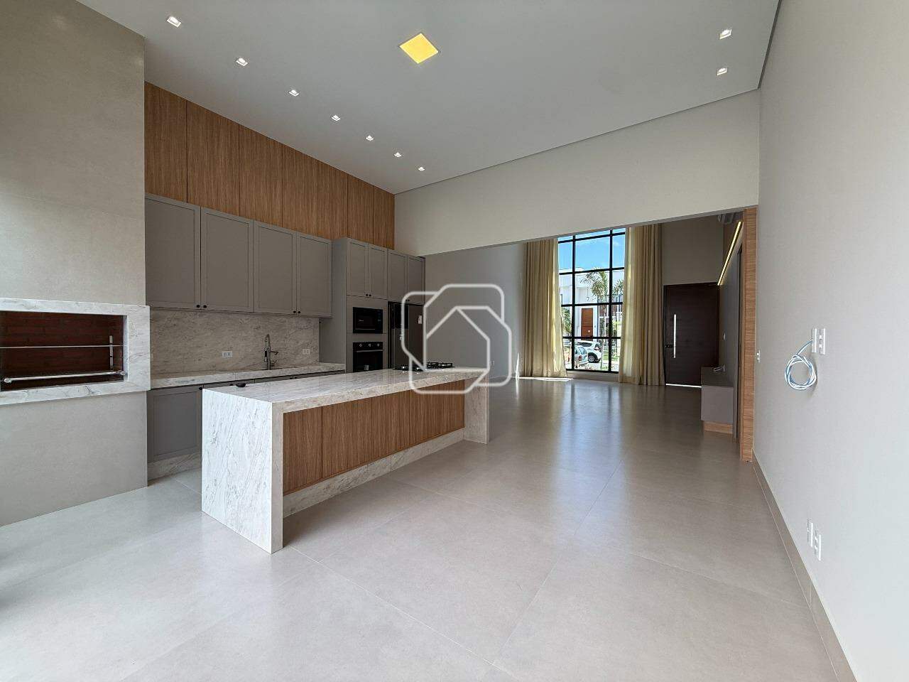 Casa de Condomínio à venda em Indaiatuba - SP - Jardim Residencial Maria Dulce: Cozinha integrada