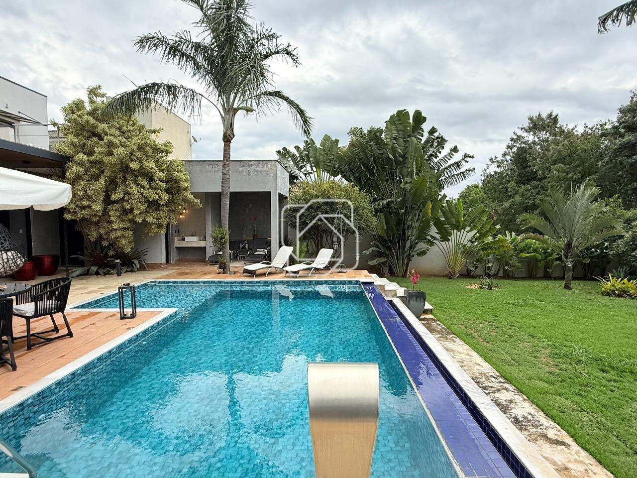 Casa de Condomínio à venda em Salto - SP - Condomínio Fazenda Palmeiras Imperiais: