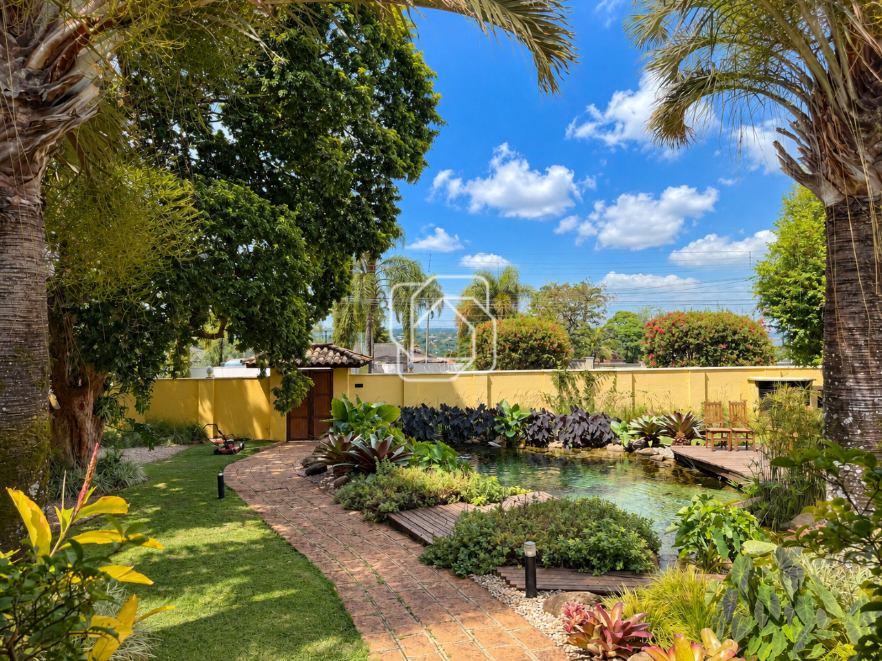 Casa de Condomínio à venda em Indaiatuba - SP - Vale das Laranjeiras: Lago