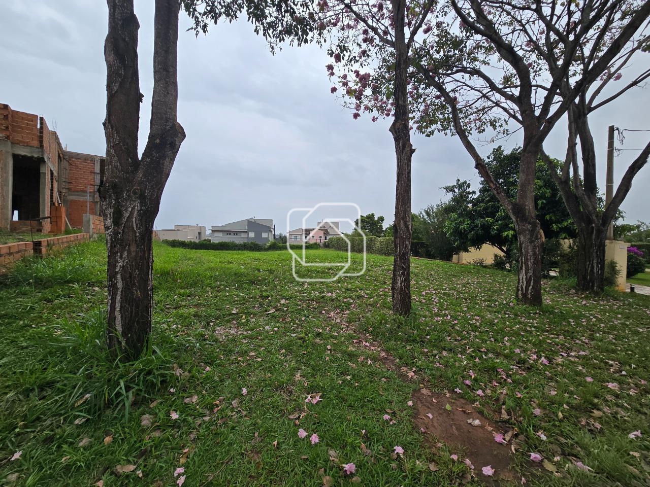 Terreno à venda em Salto - SP - Terras de Mont Serrat: Visão geral do terreno