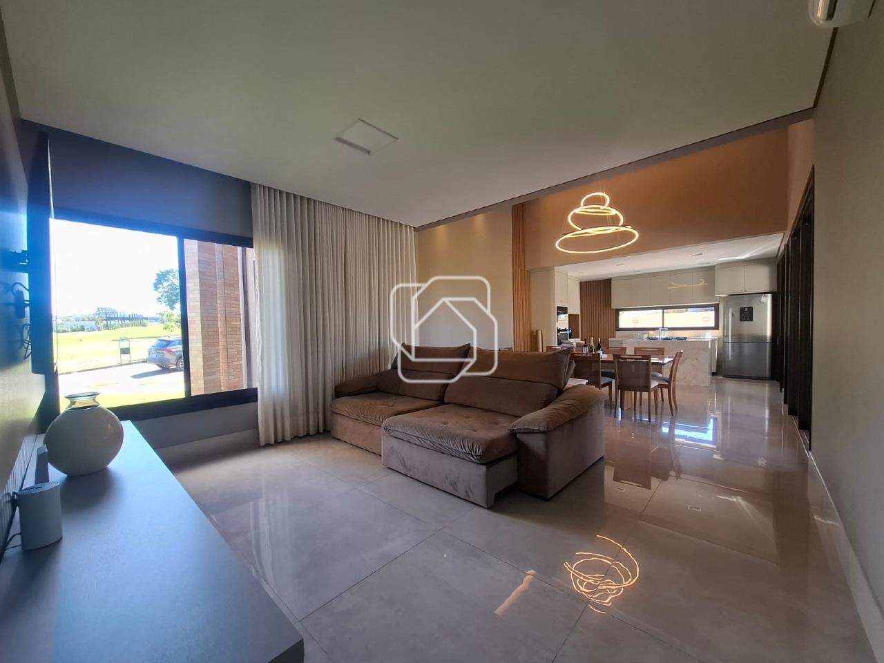 Casa de Condomínio à venda em Indaiatuba - SP - Jardins do Golfe Residencial Indaiatuba: Sala de estar