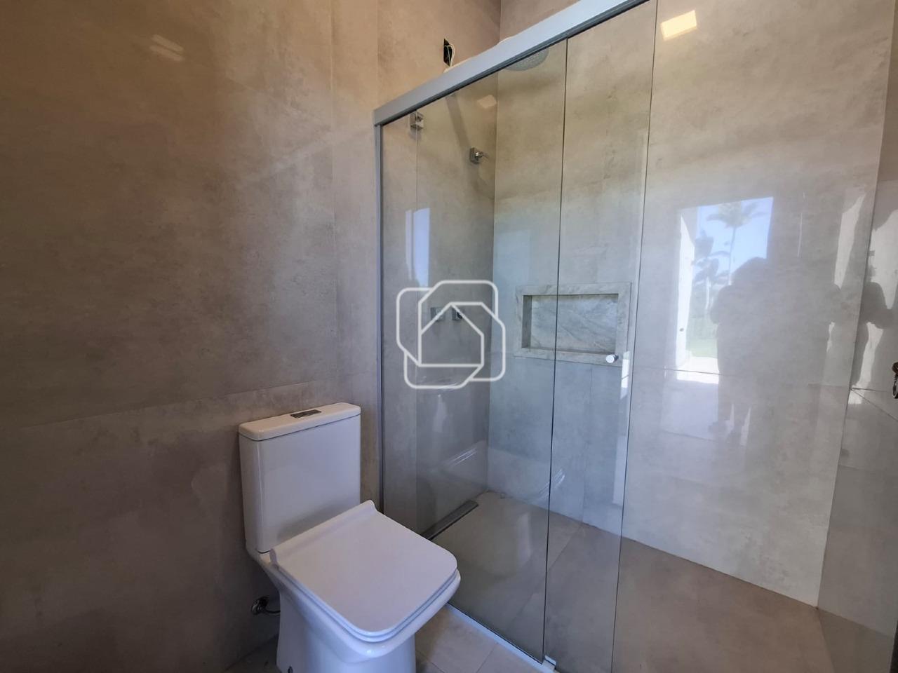 Casa de Condomínio à venda em Indaiatuba - SP - Jardins do Golfe Residencial Indaiatuba: Banheiro