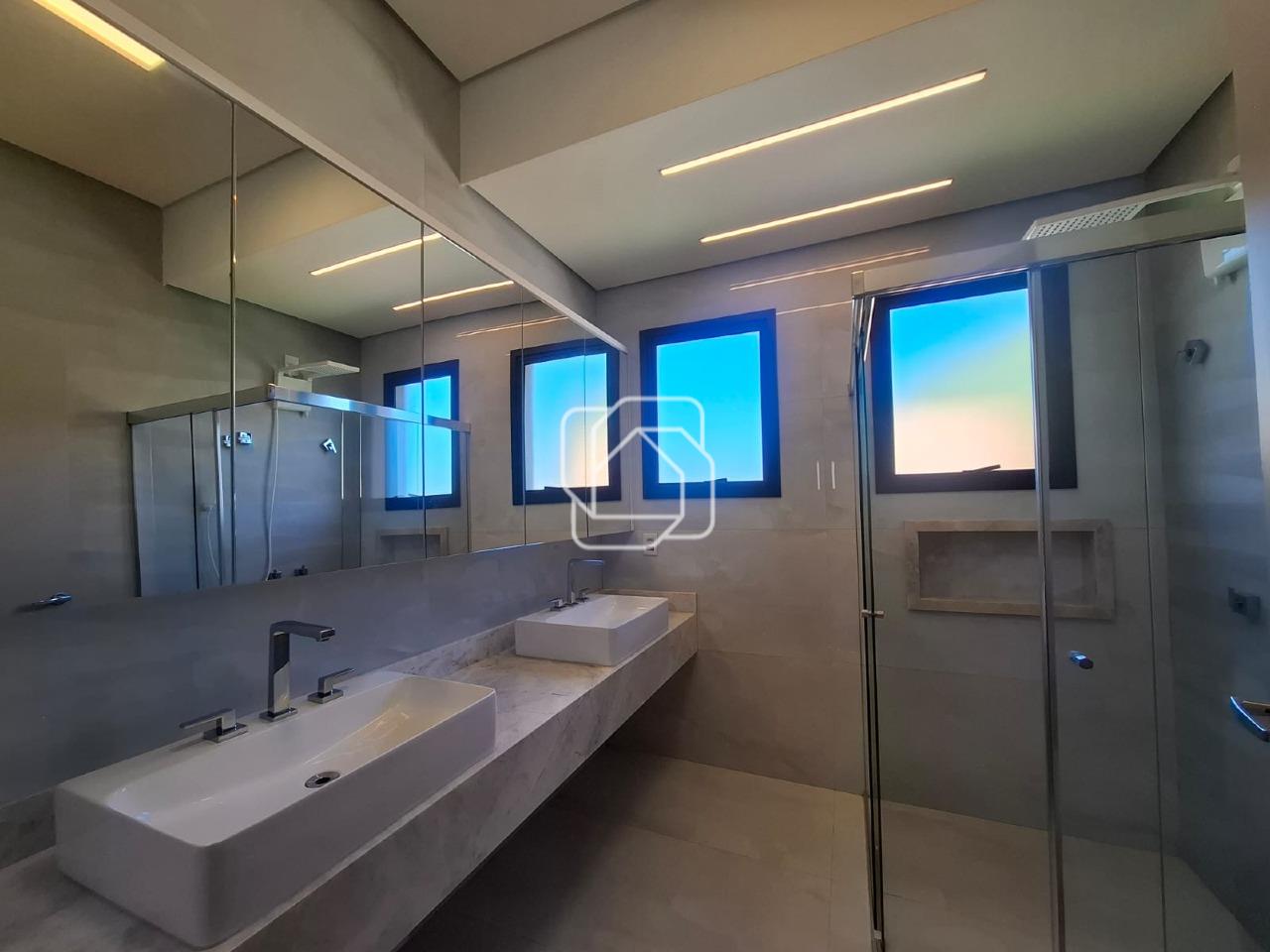 Casa de Condomínio à venda em Indaiatuba - SP - Jardins do Golfe Residencial Indaiatuba: Banheiro