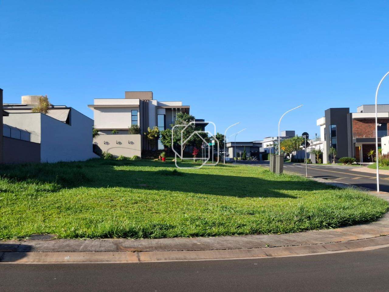 Terreno à venda em Indaiatuba - SP - Jardim Residencial Dona Maria José: Visão geral do terreno