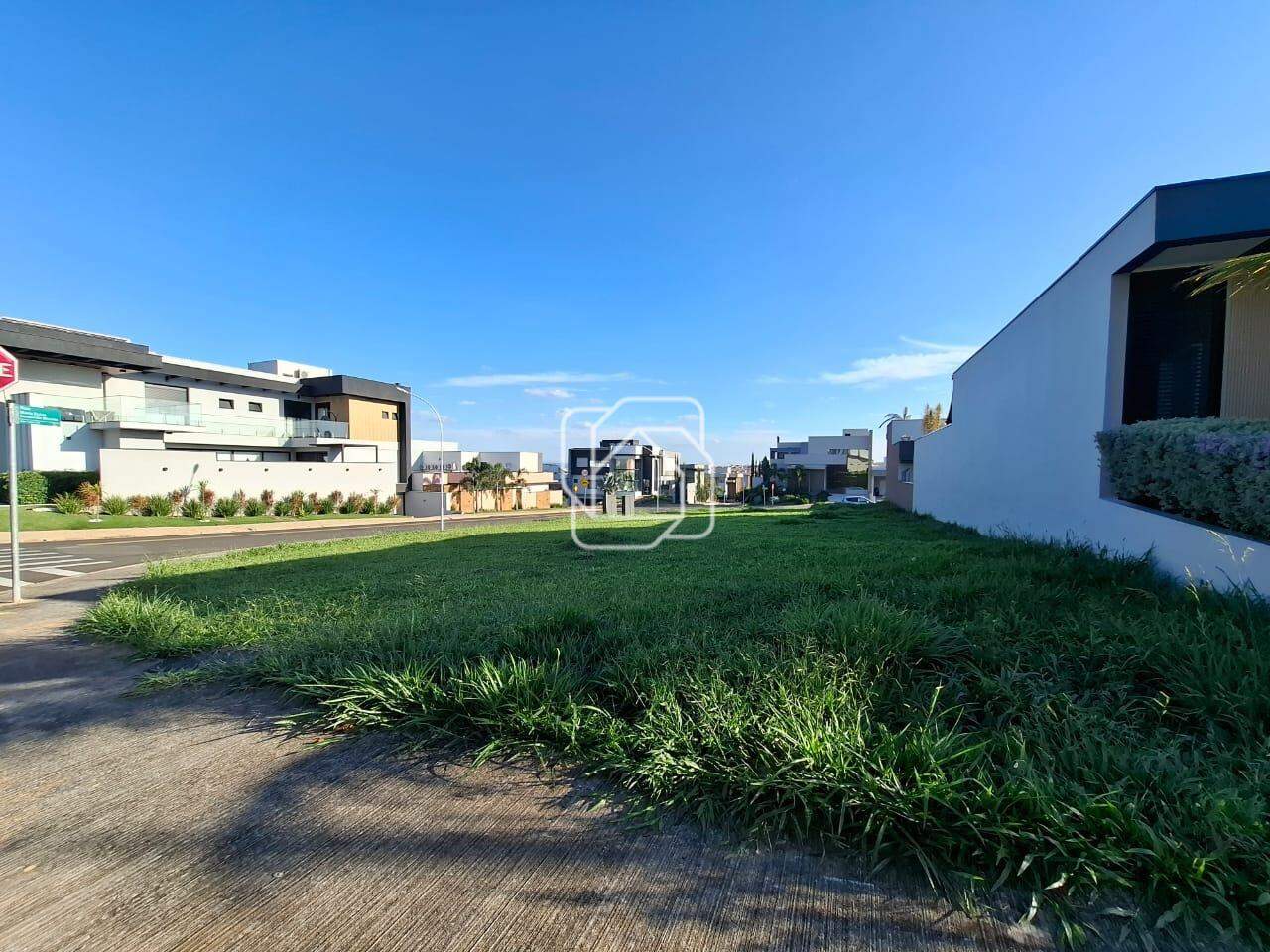 Terreno à venda em Indaiatuba - SP - Jardim Residencial Dona Maria José: Visão geral do terreno