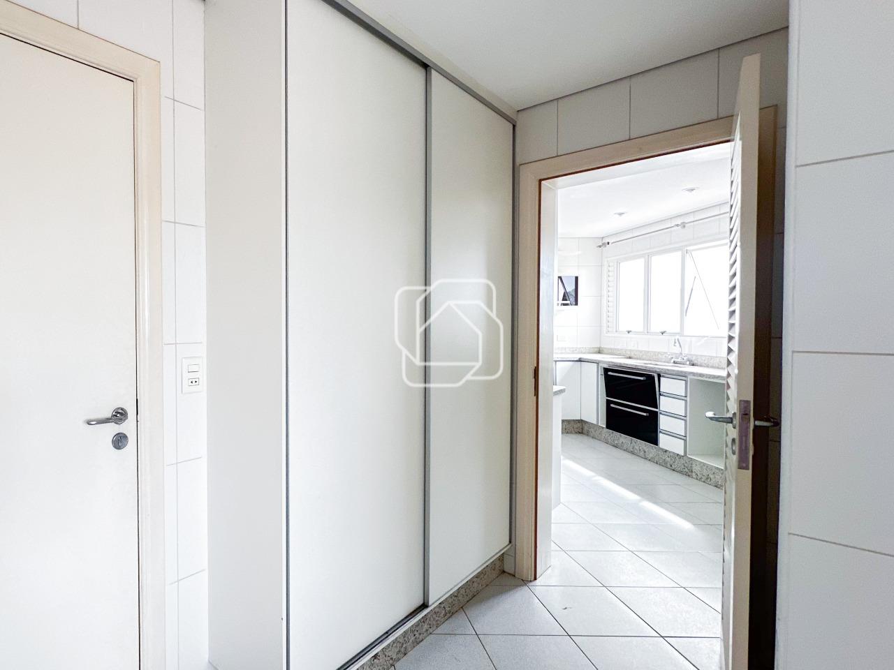 Apartamento para aluguel em Indaiatuba - SP - Dal Canton: Área de serviços