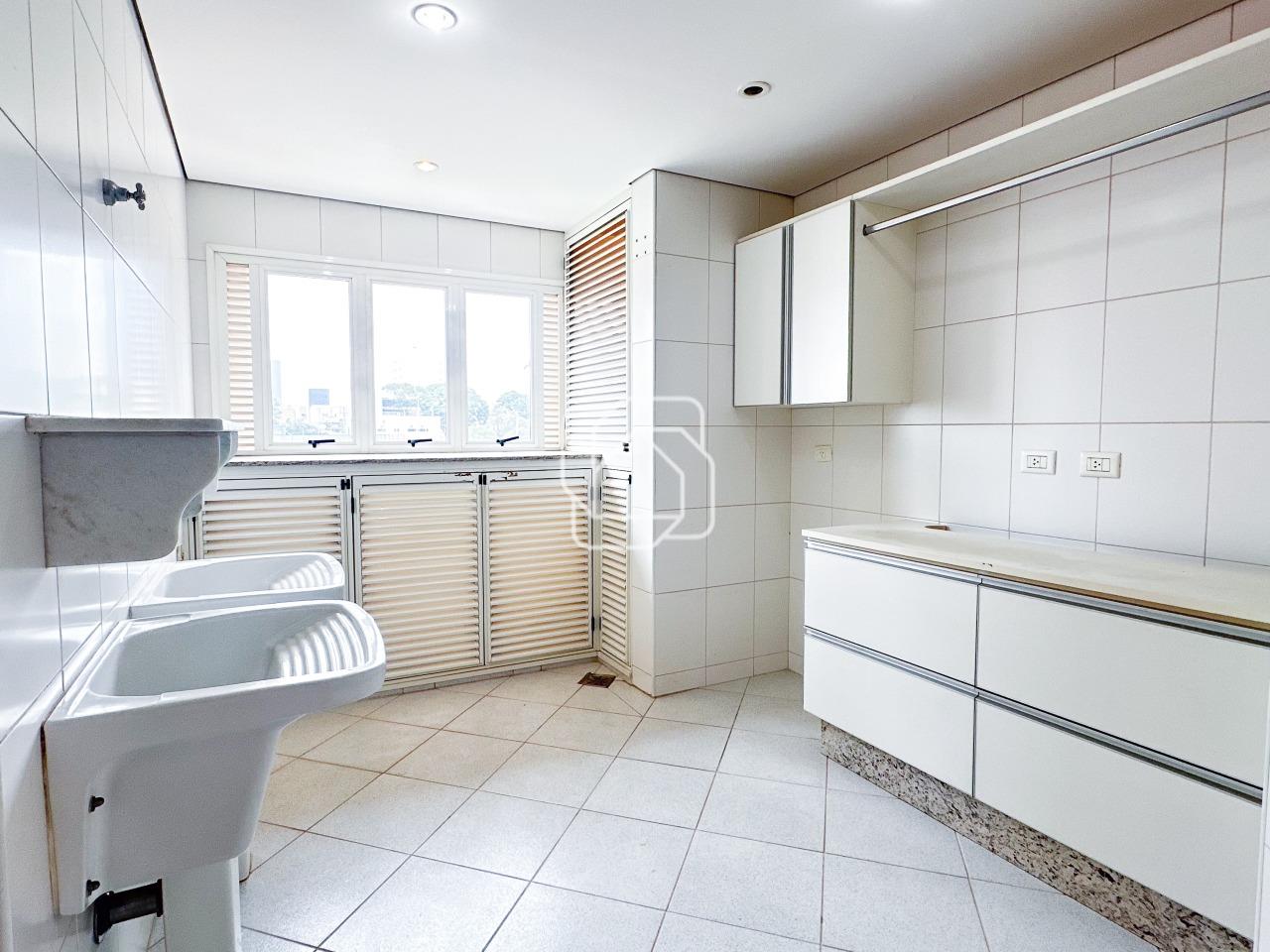 Apartamento para aluguel em Indaiatuba - SP - Dal Canton: Área de serviços