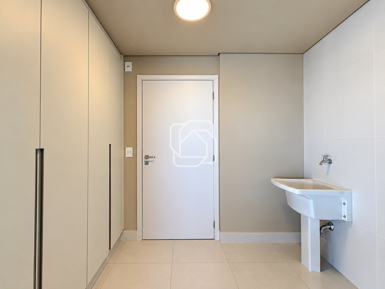 Apartamento para aluguel em Indaiatuba - SP - Reserva Luíza Tomazelli: Lavanderia