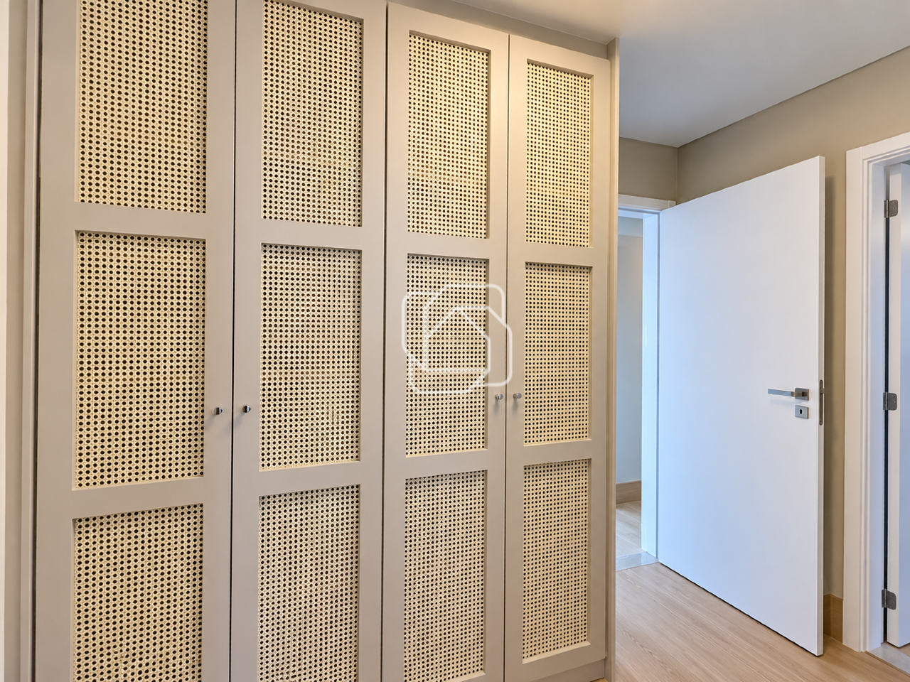 Apartamento para aluguel em Indaiatuba - SP - Reserva Luíza Tomazelli: Rouparia