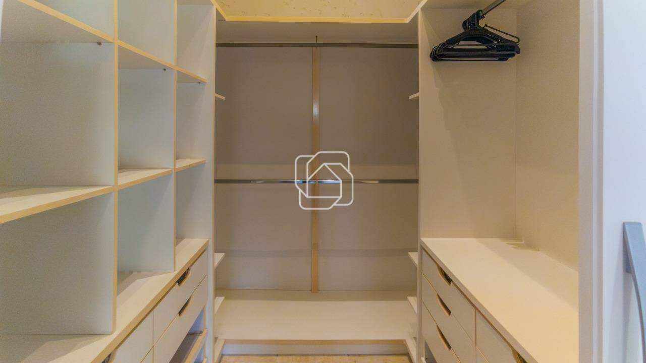 Casa de Condomínio à venda em Itu - SP - Condomínio Terras de São José: Closet