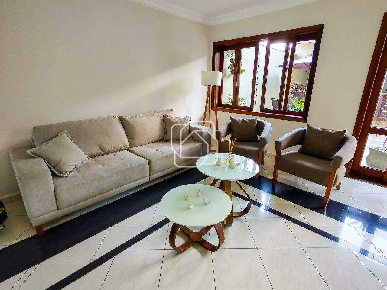 Casa de Condomínio à venda em Itu - SP - Condomínio Portal de Itu II: Sala