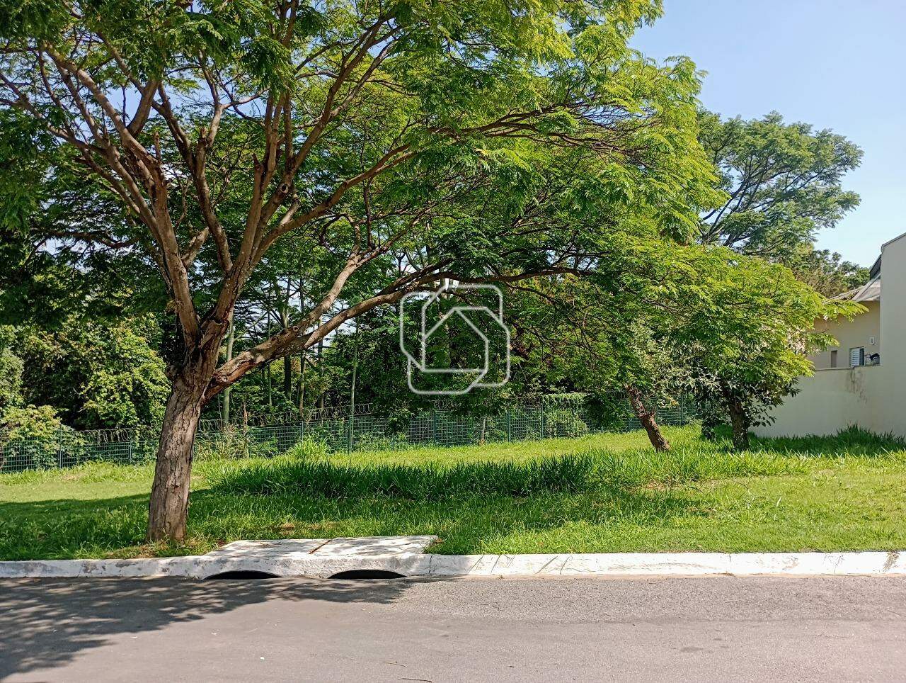 Terreno à venda em Itu - SP - Condomínio Parque do Varvito: 