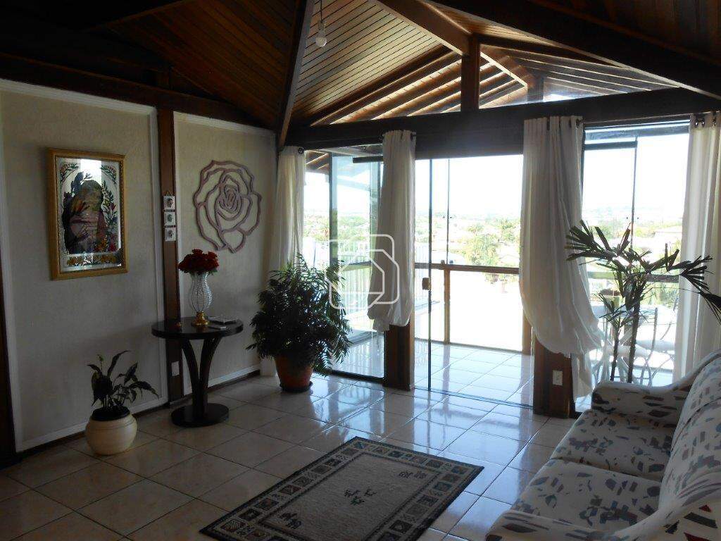 Casa de Condomínio à venda em Itu - SP - Condomínio Campos de Santo Antônio: Sala de estar, varanda