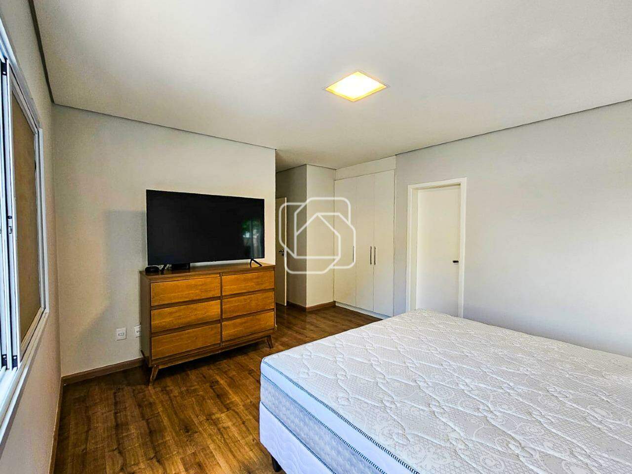 Casa de Condomínio à venda em Itu - SP - Jardim Theodora: Suíte master