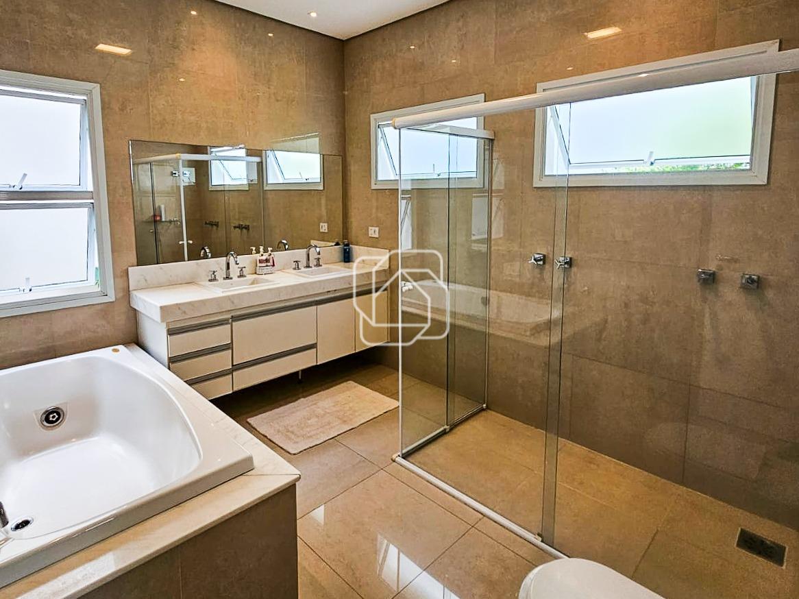 Casa de Condomínio à venda em Itu - SP - Jardim Theodora: Banheiro da suíte master