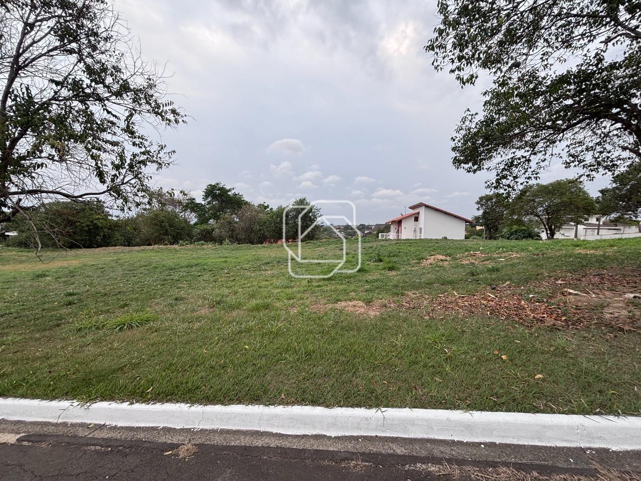 Terreno à venda em Itu - SP - Parque Village Castelo: 