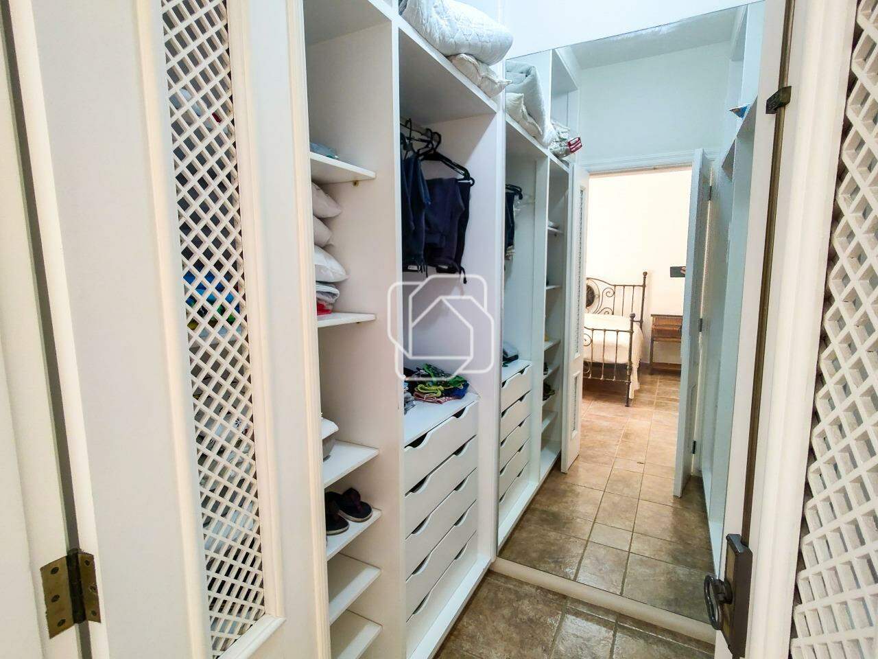 Casa de Condomínio à venda em Itu - SP - Condomínio City Castelo: Closet