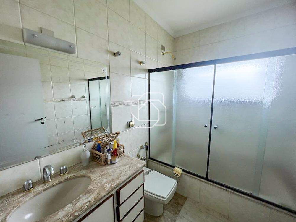 Casa de Condomínio à venda em Itu - SP - Condomínio City Castelo: Banheiro
