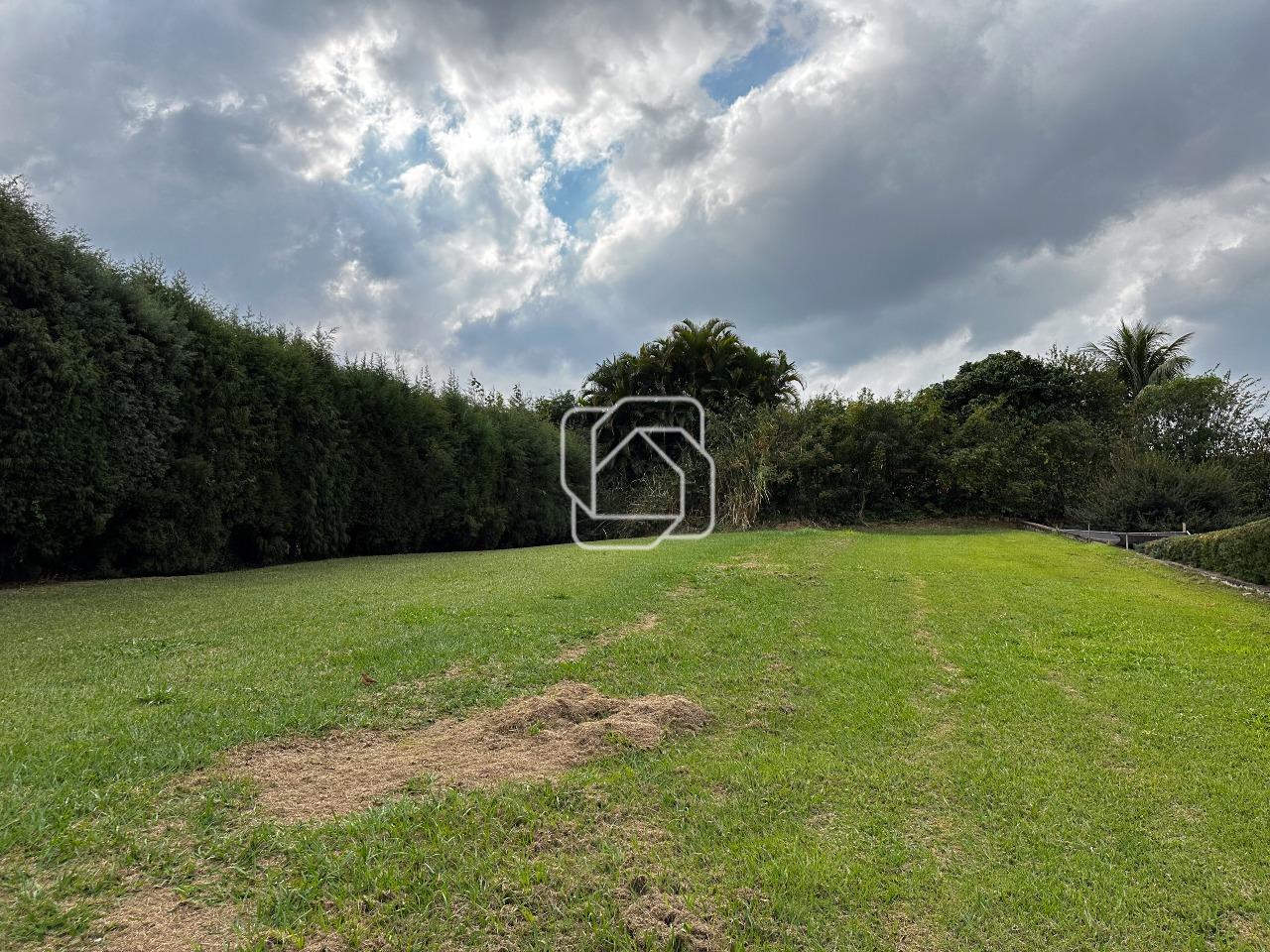 Terreno à venda em Itu - SP - Condomínio Campos de Santo Antônio: 