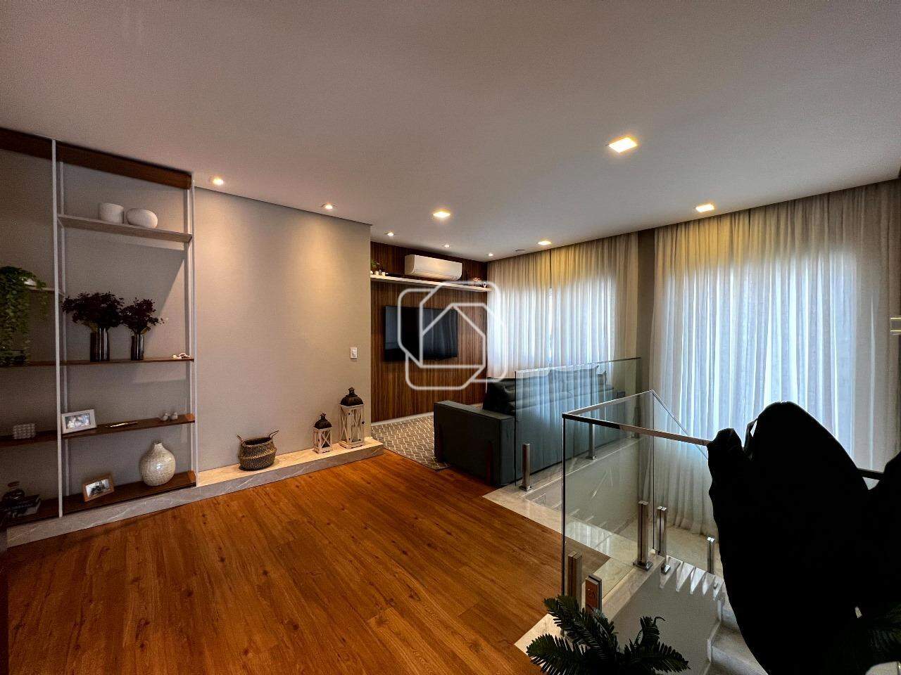 Casa de Condomínio à venda em Itu - SP - Jardim Theodora: Sala de TV