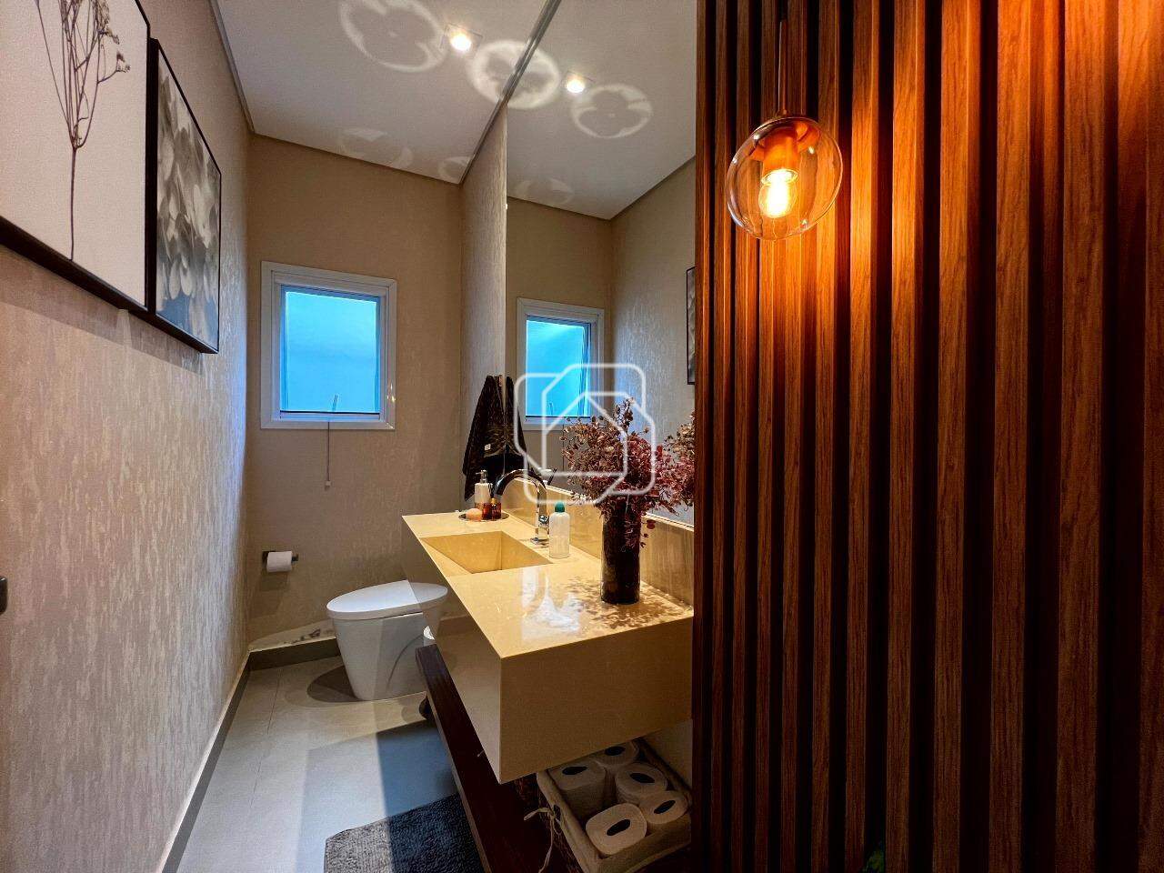 Casa de Condomínio à venda em Itu - SP - Jardim Theodora: Lavabo