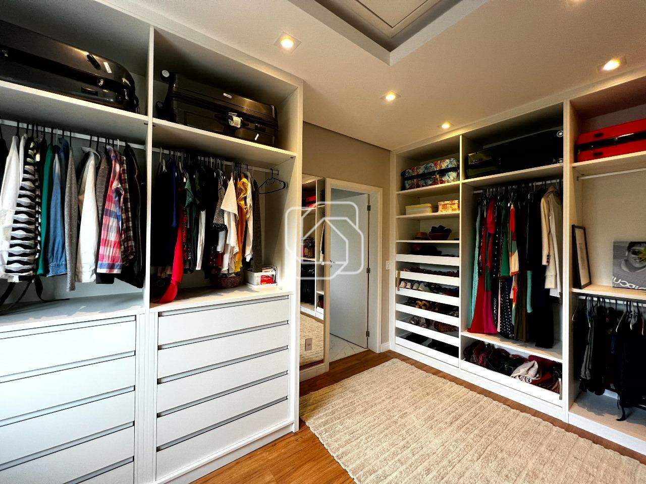 Casa de Condomínio à venda em Itu - SP - Jardim Theodora: Closet