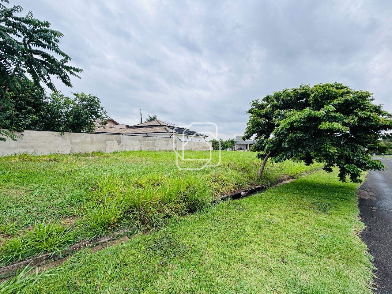 Terreno à venda em Salto - SP - Condomínio Fazenda Palmeiras Imperiais: