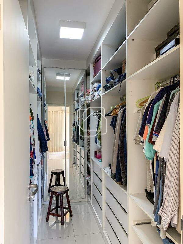Casa de Condomínio à venda em Itu - SP - Jardim Plaza Atheneé: Closet
