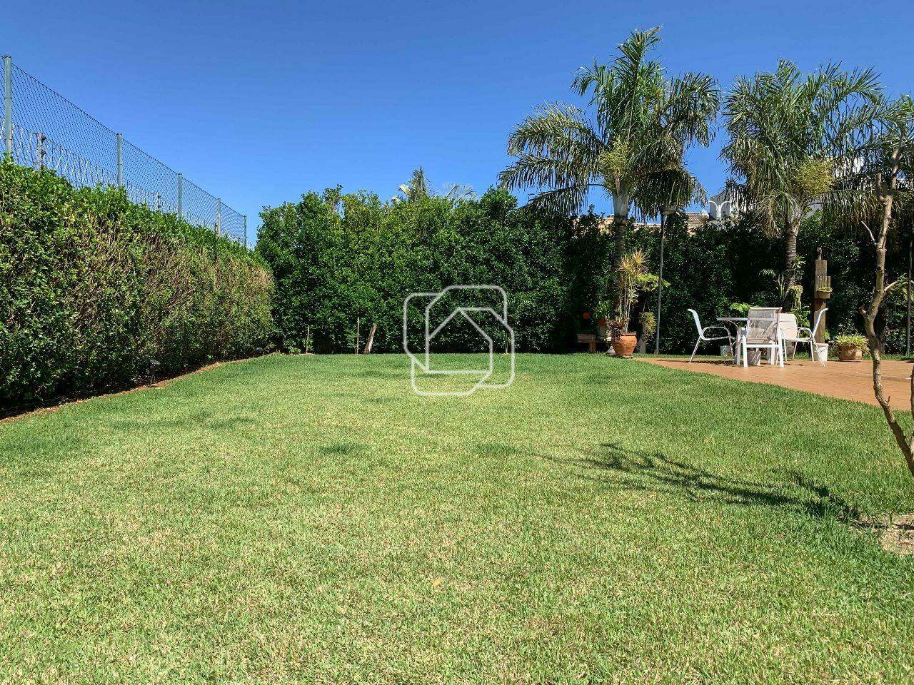 Casa de Condomínio à venda em Itu - SP - Jardim Plaza Atheneé: Gramado