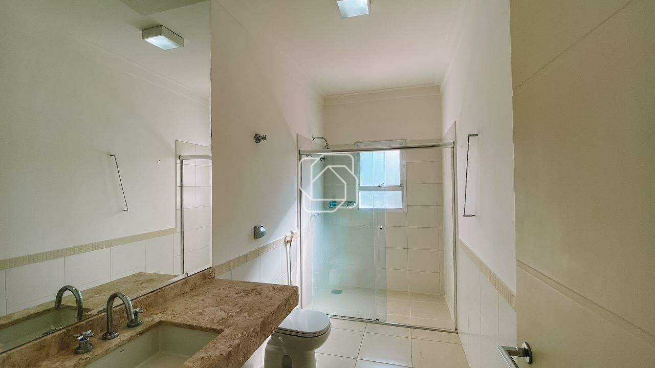 Casa de Condomínio à venda em Itu - SP - Parque Village Castelo: Banheiro