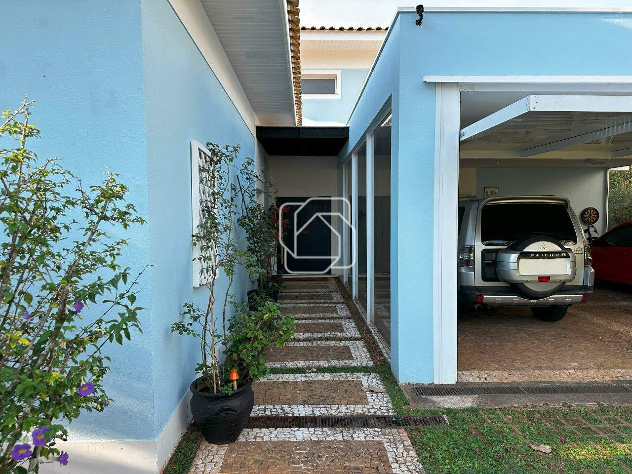 Casa de Condomínio à venda em Itu - SP - Jardim Plaza Atheneé: Garagem e entrada