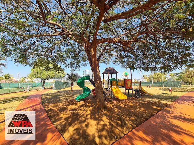 Casa em Condomínio à venda no Jardim Imperador: 