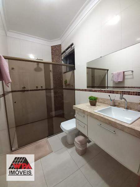 Casa à venda no Vila Belvedere: 