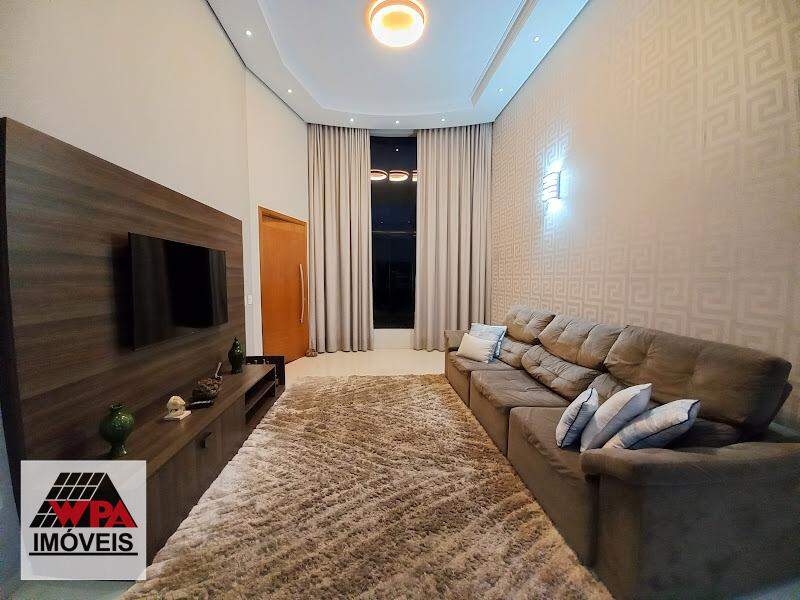 Casa à venda no Vila Belvedere: 
