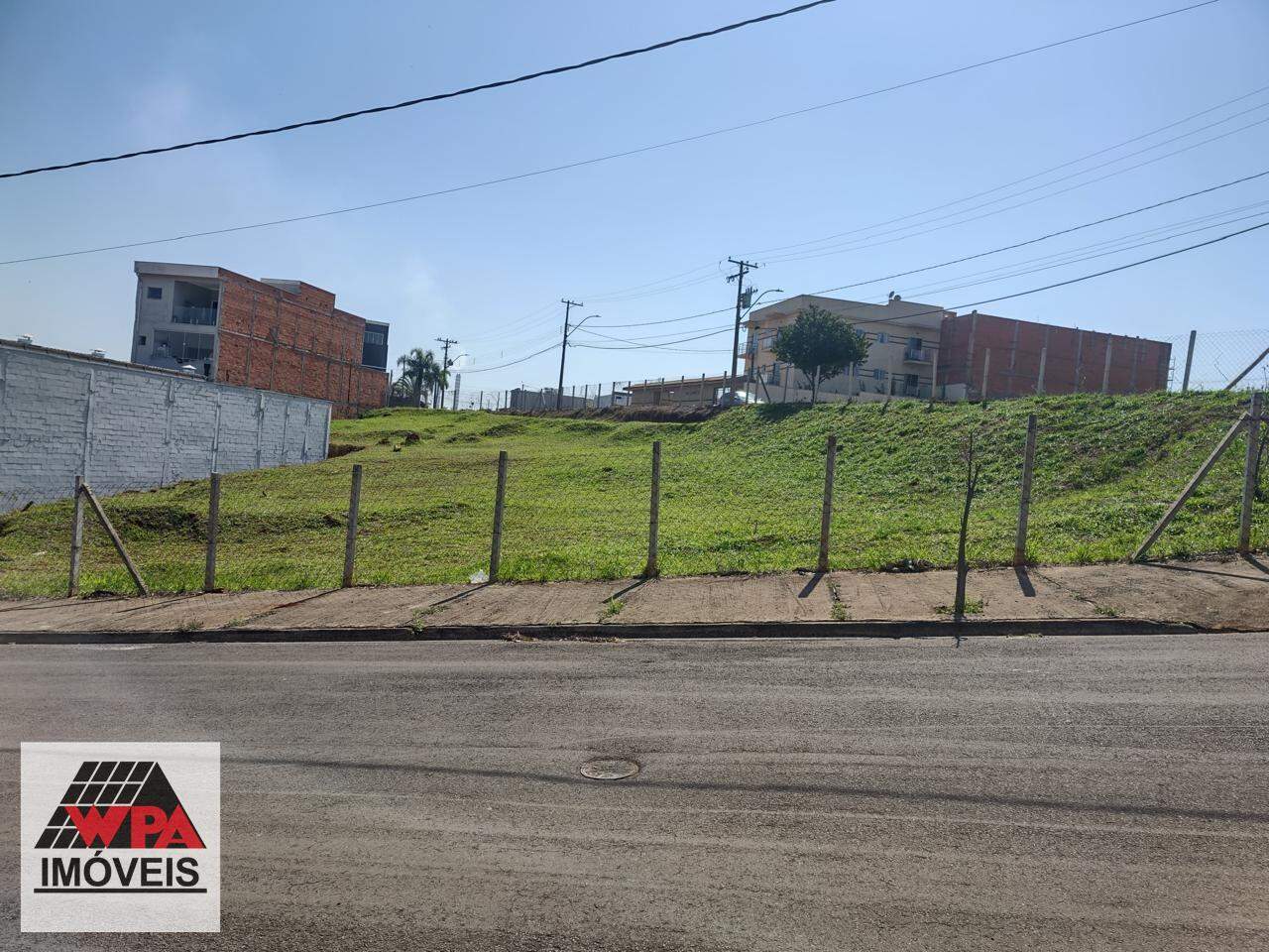Terreno à venda no Loteamento Residencial Jardim dos Pinheiros: 