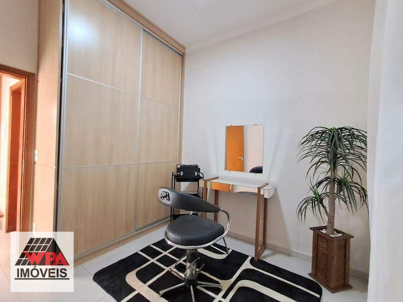 Sala à venda no Vila Cecchino: 