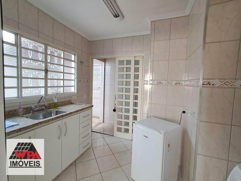 Sala à venda no Vila Cecchino: 