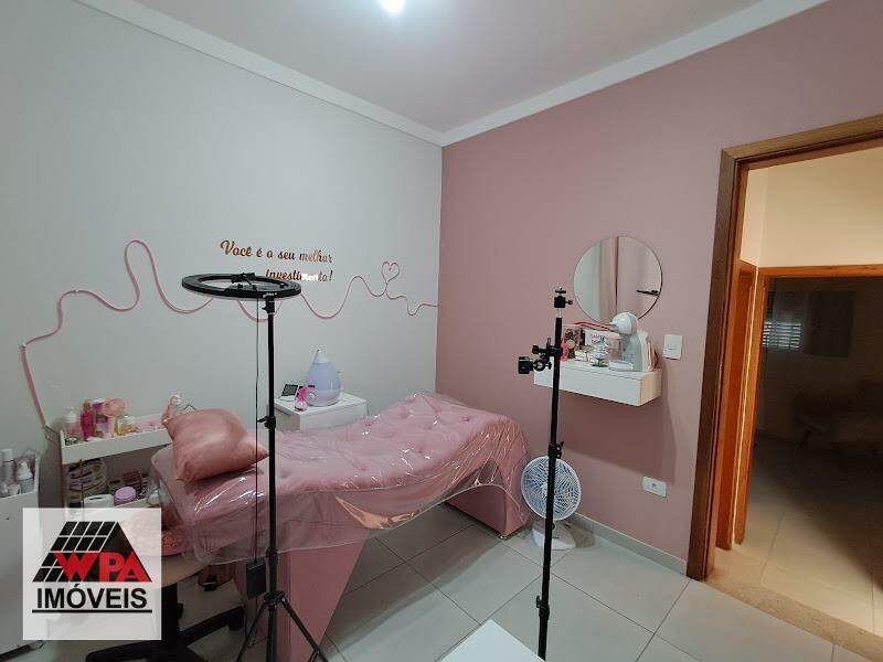 Sala à venda no Vila Cecchino: 