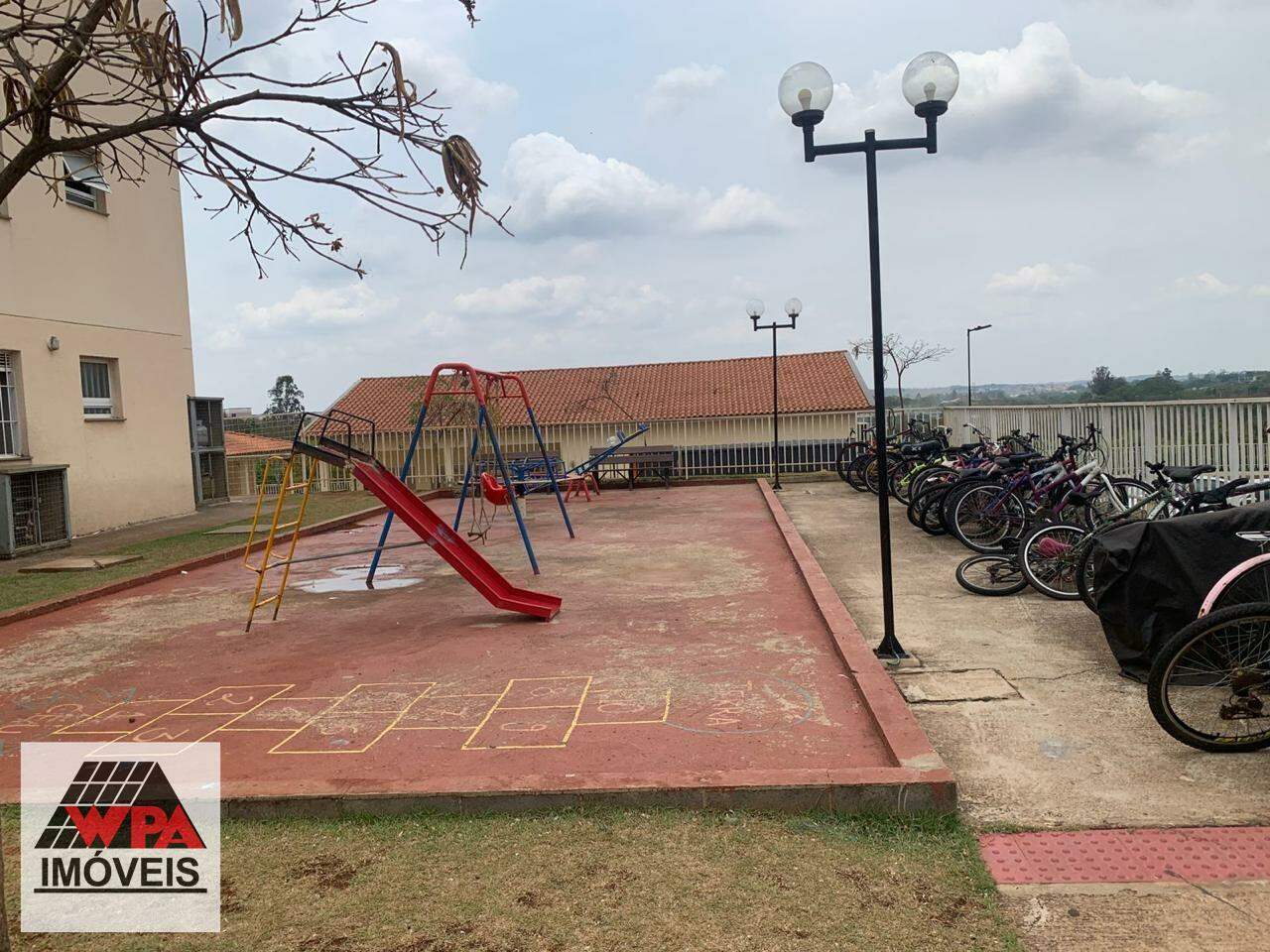 Apartamento à venda no Jardim dos Lírios: 