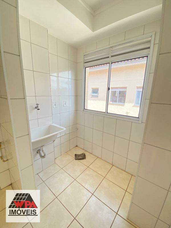 Apartamento à venda no Jardim dos Lírios: 