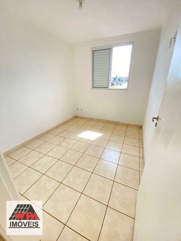 Apartamento à venda no Jardim dos Lírios: 