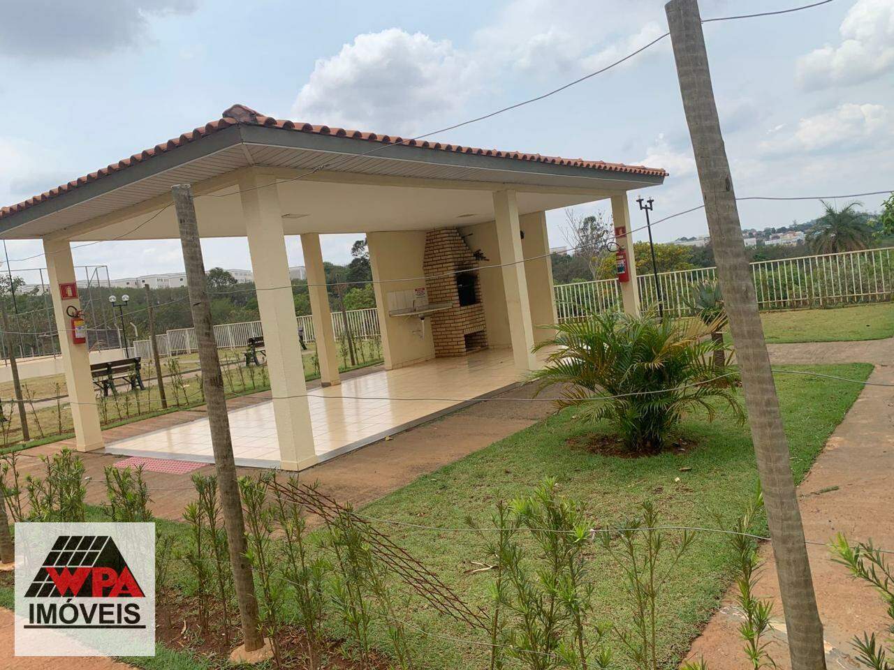 Apartamento à venda no Jardim dos Lírios: 