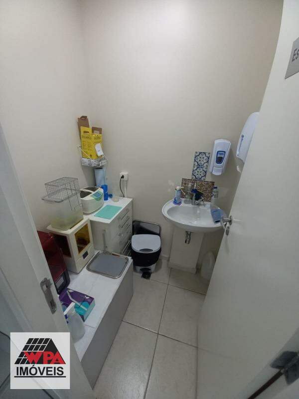 Sala à venda no Vila Santo Antônio: 