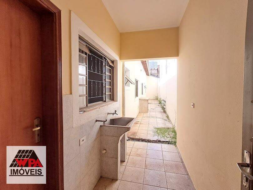 Casa à venda no Jardim Santa Rosa: 