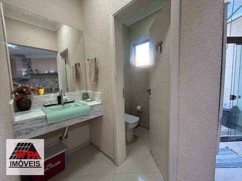 Casa à venda no Jardim da Colina: 