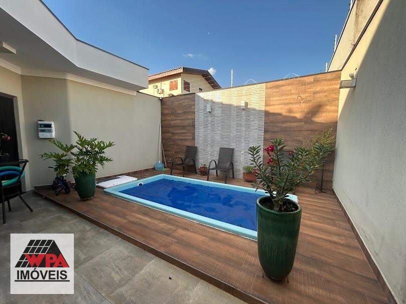 Casa à venda no Jardim da Colina: 